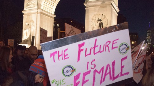 Na ilyen az IGAZI nőnap! Egyenlő béreket harcoltak ki a nők