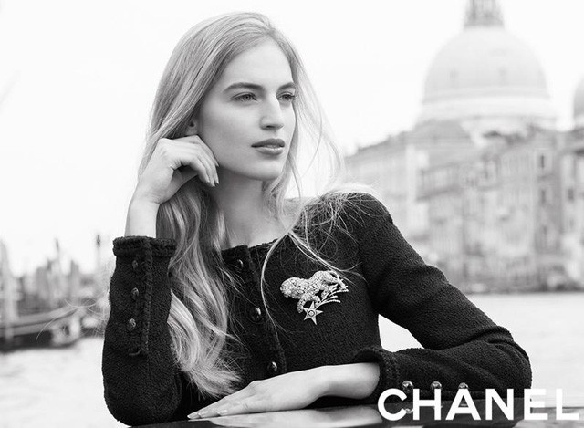 Axente Vanessa újra a Dior kifutóján