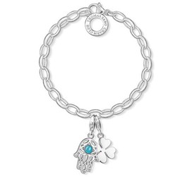 Ezüst karkötő, kéz és lóherés charm 12 500 Ft, 13 400 Ft, 9900 Ft