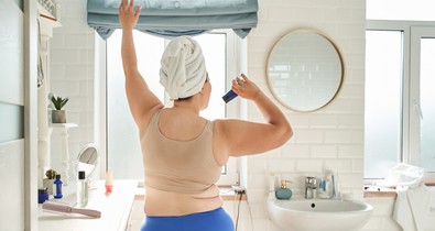 Kiderült, hány év felett nem ajánlott naponta zuhanyozni