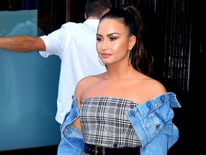 Demi Lovato újraértelmezte a farmerdzseki viselését!