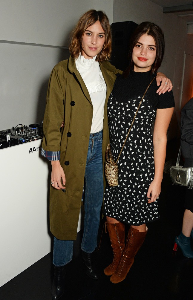 Alexa Chung a Marks & Spencer számára tervezett kollekciót