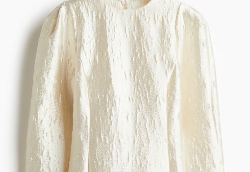 Ő az a színésznő, aki a 2024-es ünnepi szezon új stílusikonja: Saoirse Ronan eddig láthatatlan volt, most igazi üstökös