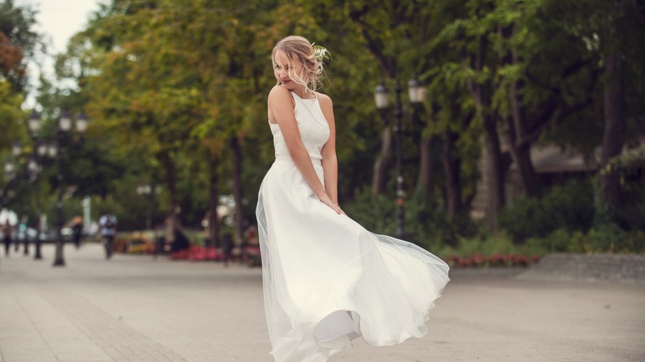 Kovács Adri megmutatja a menyasszonyi ruháját