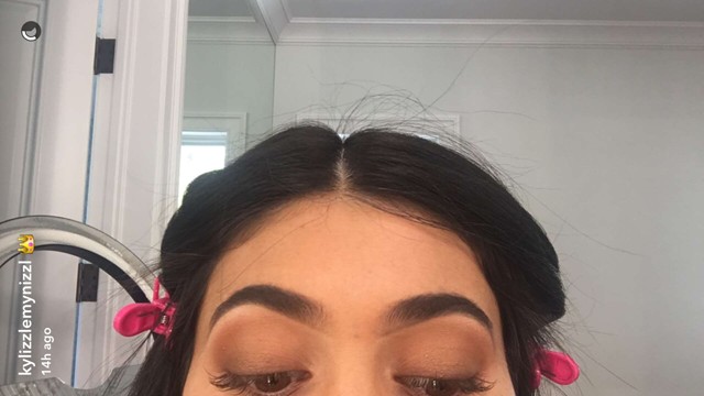 kylie jenner, kylie cosmetics, bronze palette, szépség, szemhéjpuder, beauty