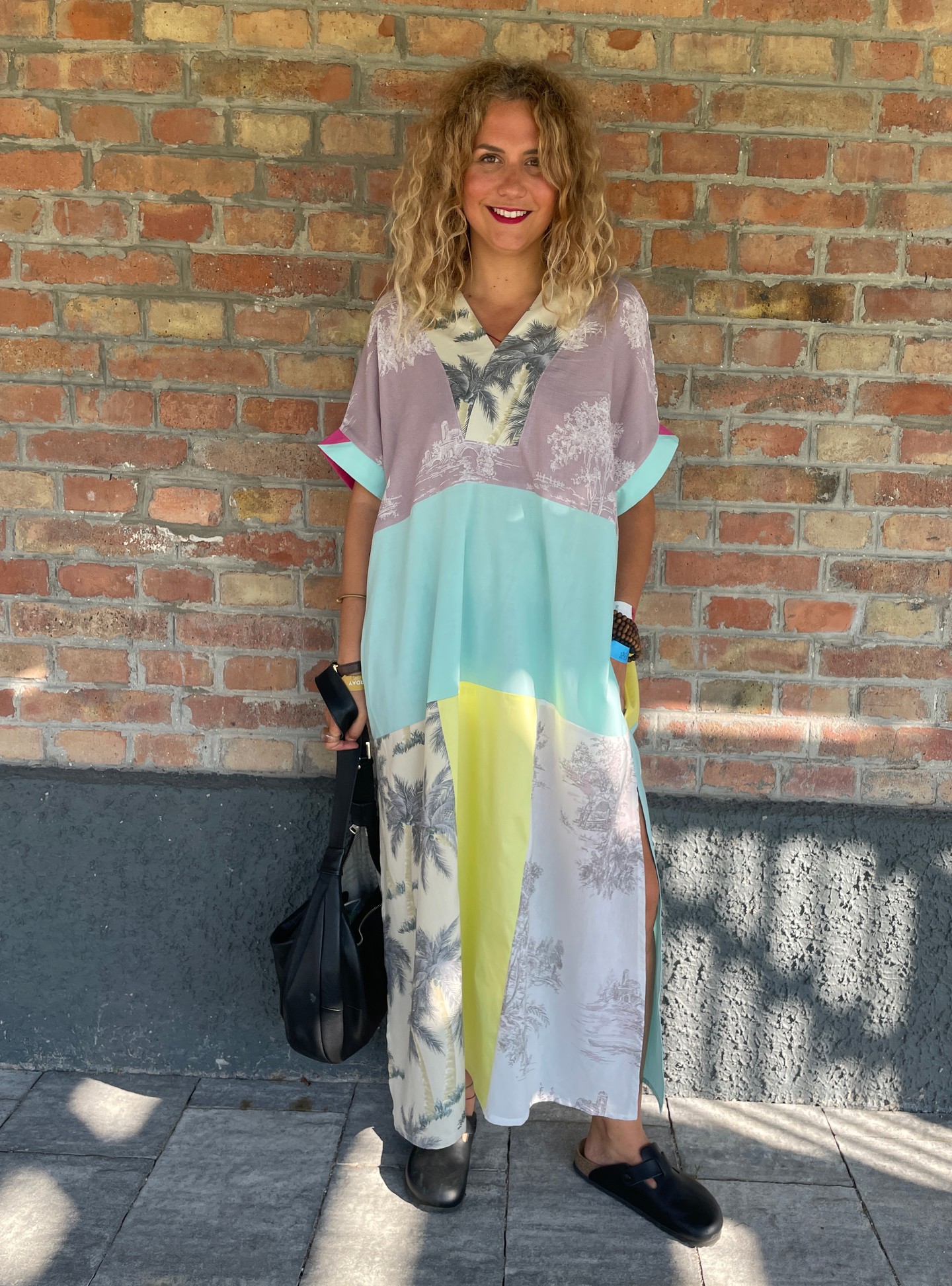 Lendvai Lilla a Ruha vintázsüzlet tulajdonosa a BCEFW 2025 tavaszi-nyári bemutatóin