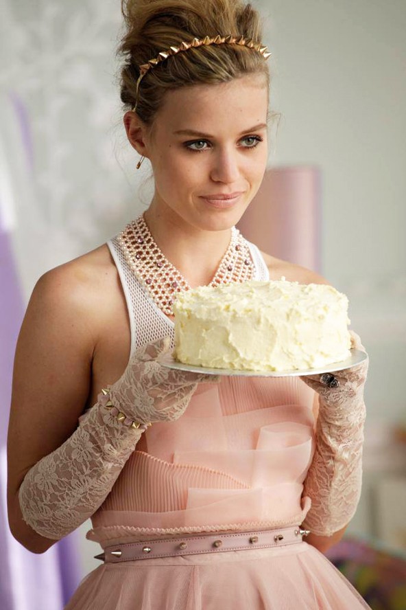 Ki ne fogadná el ezt a tortát Georgia May Jaggertől?