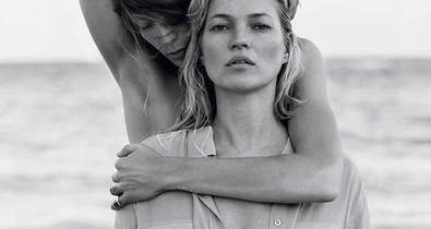 Szerelmesen ölelgeti egymást Kate Moss és a lengyel szépség