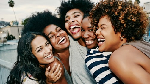 Túl keveset érintkezünk a közvetlen környezetünkben élő emberekkel, ezért fontos, hogy legyen egy csoport, ahol megélhetjük a valahová tartozás érzését