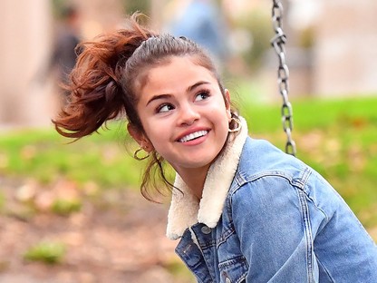 Selena Gomez ezért a bokacsizmáért van most oda