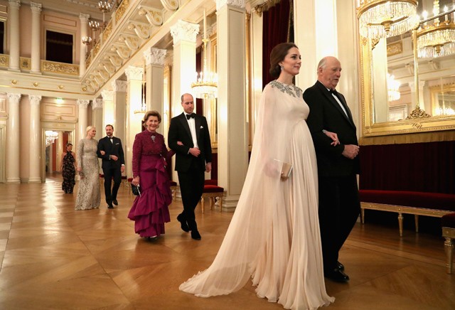 Kate Middleton Alexander McQueen ruha