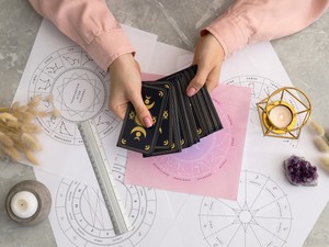 Szerelem, pénz, újrakezdés: Mutatjuk, mi vár rád a Tarot kártya szerint májusban