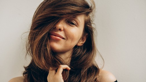 Egy hónapig rozmaringolajat használtam a hajamra, az eredmény egészen elképesztő