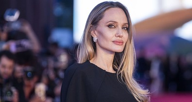 Angelina Jolie új hajszínre váltott, elképesztően jól áll neki ez az árnyalat