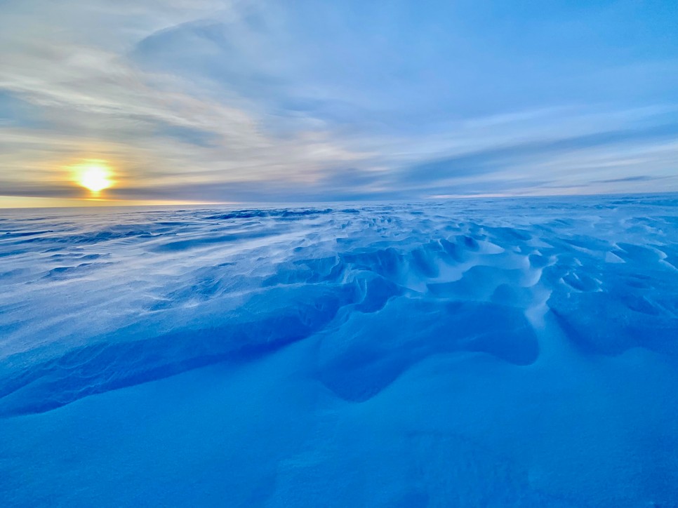 Ilyen tájon menetelt hetekig Vámos Nóra és Rakonczay Gábor