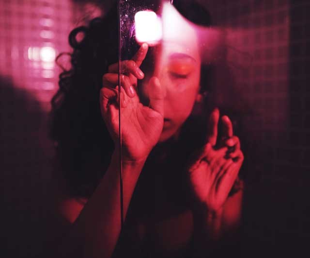 Miért nem hagyta el, ha annyira rosszul bánt vele? - egy bántalmazott nő a bántalmazó kapcsolatokról