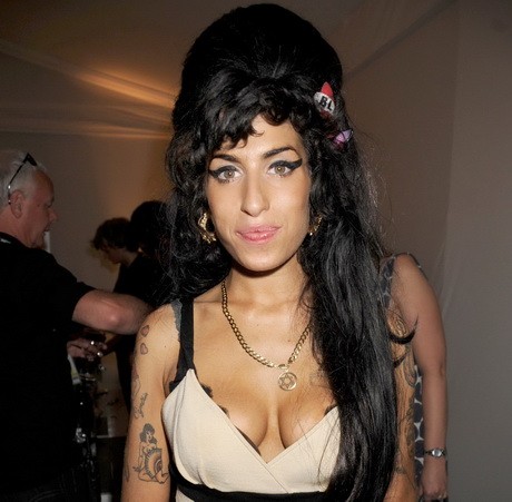 Amy Winehouse sikerei csúcsán 2008-ban.