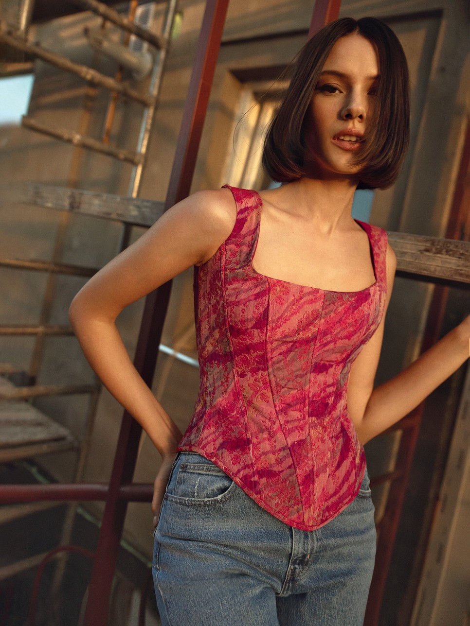 Fűző BRIDAL TREASURES 50 000 Ft | Farmer LEVI’S – Van Graaf 47 990 Ft