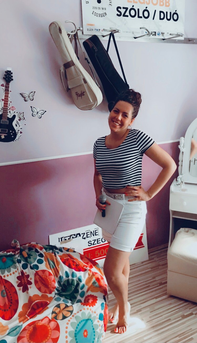 Sportos nap után még egy kis zenekari próba - Zséka mai szettje