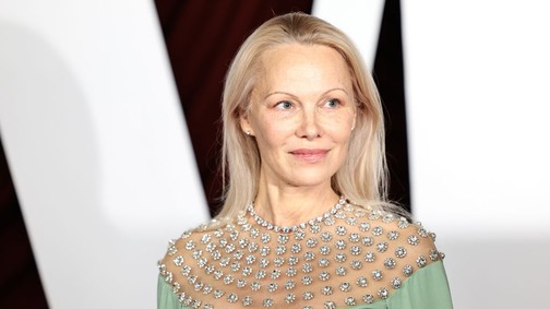 Pamela Anderson istennőként tündökölt a GLAMOUR Women of the Year gálán: mutatjuk a leggyönyörűbb ruhákat