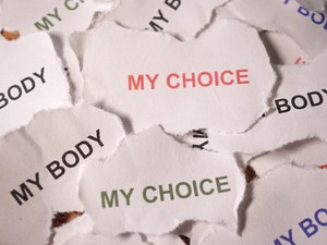 „Kijelentem, hogy átestem abortuszon” - Amikor érinthetetlennek tűnő nők is felvállalják a történetüket