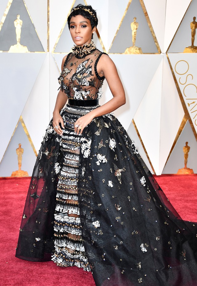 Janelle Monaé Elie Saab ruhában a 2017-es Oscaron