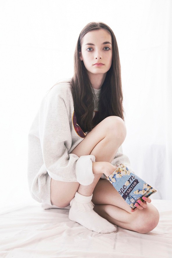 A hétvégére sportos szett a modelltől