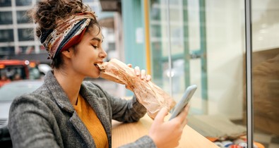 Csak óvatosan, évekkel megrövidítheti az életed, ha így eszel