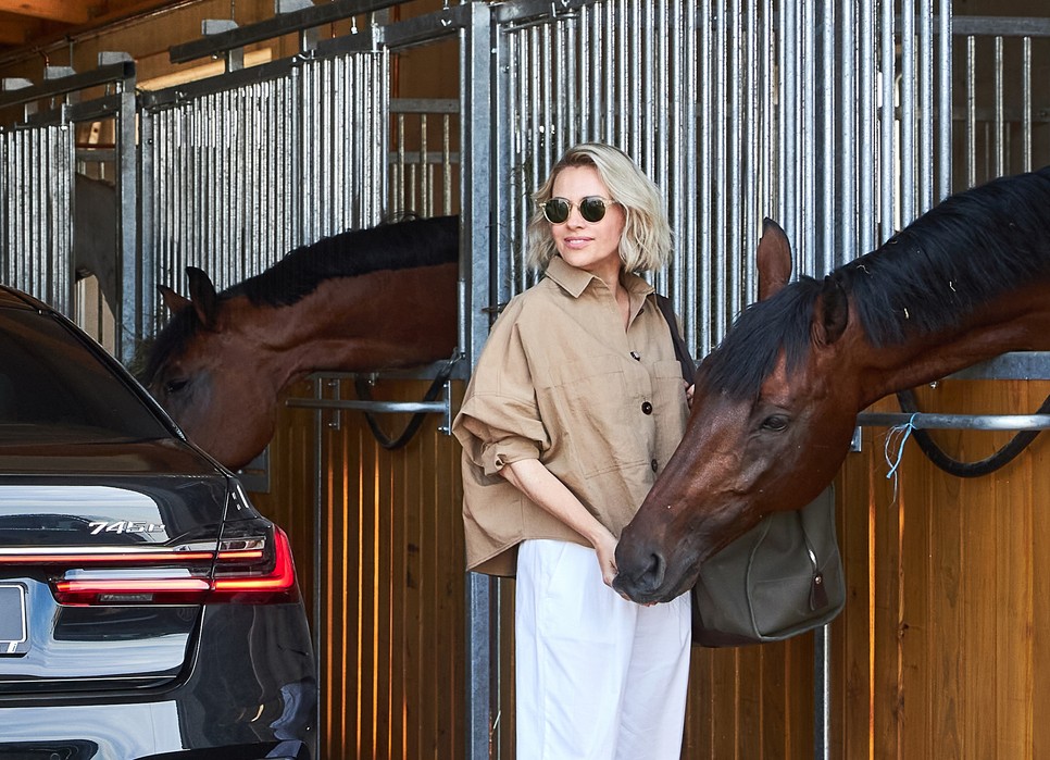 Blaskó Nikolett, az ACG Reklámügynökség tulajdonosa gyerekkora óta lovagol