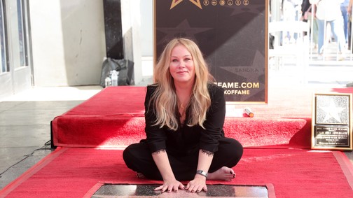 Christina Applegate végre csillagot kapott a hollywoodi hírességek sétányán