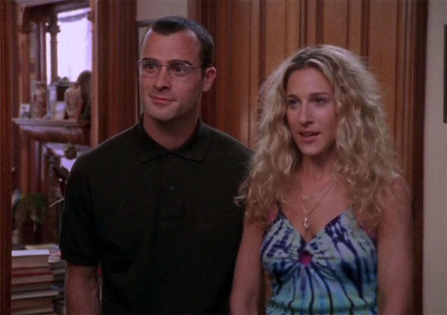 Lehet tudni, mikor jött el az igazi? És honnan lehet tudni? Vannak jelei? Egy tűzijáték? Az az igazi, aki mellett nyugodt az ember, vagy a nyugalom éppen azt jelenti, hogy nincs tűzijáték? A tétovázás azt jelzi, hogy nem az igazi jött el, vagy csak azt, hogy még nem állunk készen? Szerelmi ügyekben honnan lehet tudni, mikor jött el az igazi?