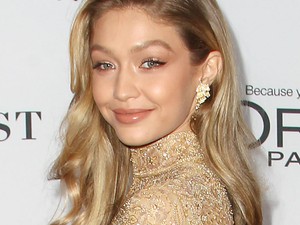 Gigi Hadidot az egész családja támogatta a Glamour Women of the Year gálán!