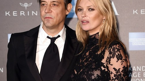 Neeeee! Kate Moss válik