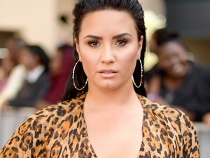 Demi Lovato és új szerelme az elvonón ismerkedtek meg, most pedig már hivatalosan is vállalják kapcsolatukat