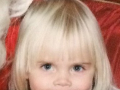 Ilyen bájos kislányok voltak a sztármodellek - 13 híresség gyerekkori fotója