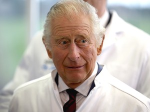 Károly király tényleg olyan bántóan viselkedett a királynő halálakor?