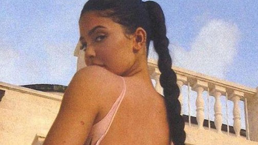 Kylie Jenner ismét rövid hajjal hódít