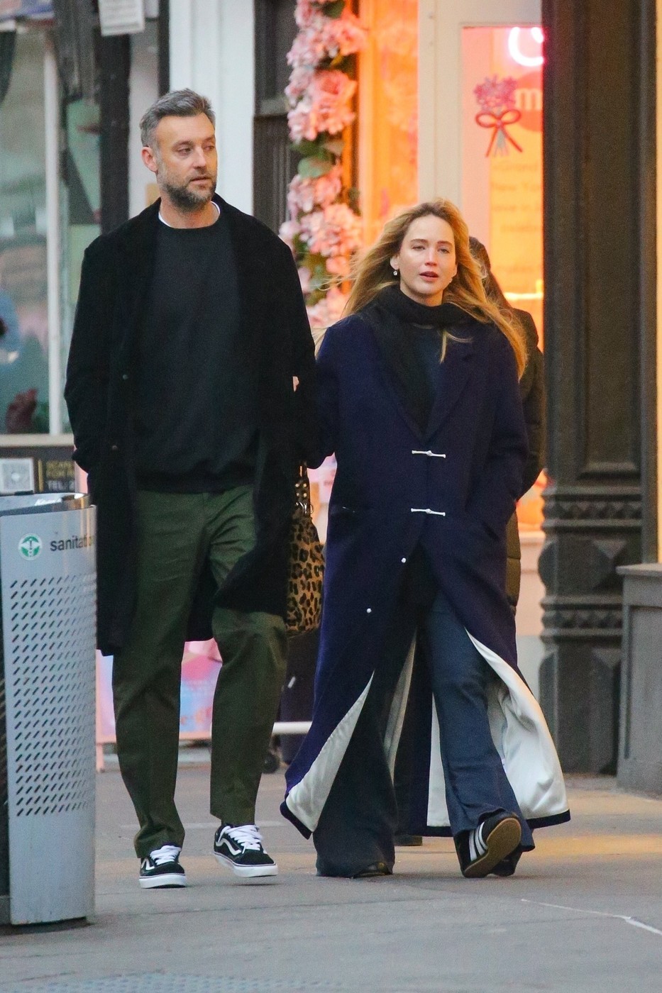 Jennifer Lawrence és Cooke Maroney New York utcáin sétáltak