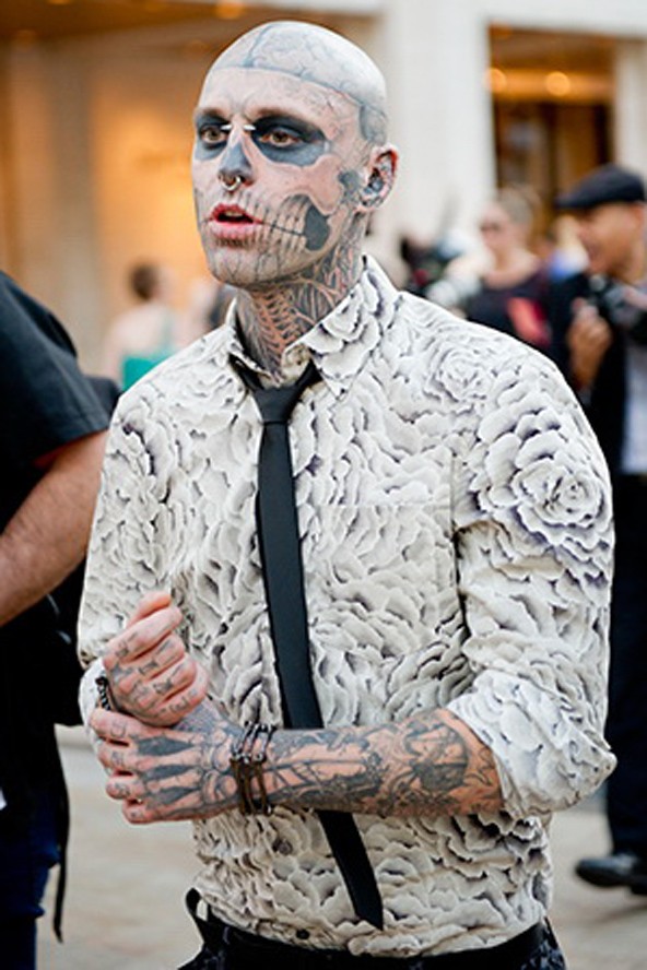 Bevállalós fiúk tabudöntögető szettekben