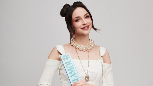 Törőcsik Franciska gótikus szépségként tündököl legújabb fotóin, így még sosem láttuk a Hunyadi sztárját