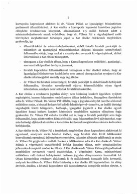 A kormánypárti Hargitai János a mentelmi bizottság elnöke - határozati javaslata az ügyészségi adatokat tartalmazza / Fotó: Blikk
