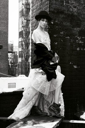 Alexa Chung az It Girl státusáról, divatról és pasikról mesél a Nylon magazinnak