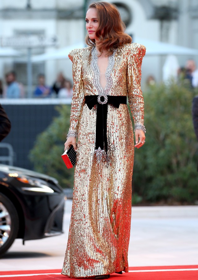 Natalie Portman egy Gucci ruhában a velencei filmfesztiválon