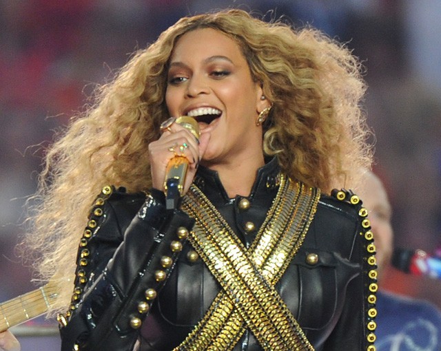 beyoncé, lánykérés, koncert, megkéri a kezét, videó