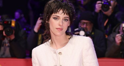 Kristen Stewart felesége álomszép fotókat posztolt az esküvőjükről, csak úgy sugárzik róla, mennyire imádják egymást
