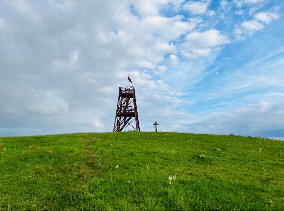 Csodás panorámáért ki ne hagyd a közelben található kilátót!
