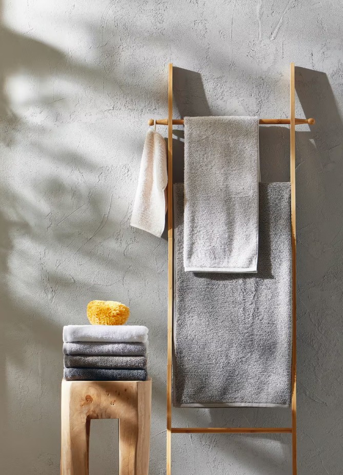 Törölközőtartó XXXLUTZ 16 990 Ft 20% kedvezmény a GLAMOUR-napokon.