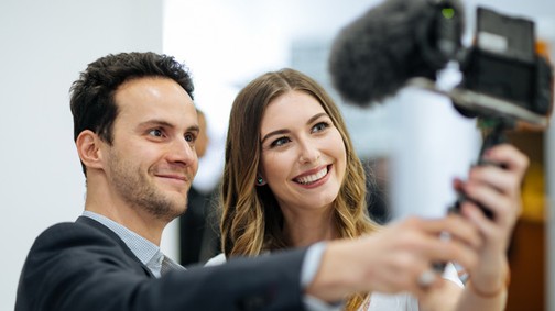 Szántó Péter VLOGJA: A Glamour WOTY jelöltjei inspiráltak és még szelfiztünk is