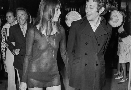 Milyen volt egy pucérruha 88 éve? Meglepően merész a modern társai mellett 