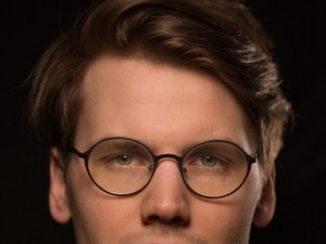 Egy magyar egyetemista alkotása is kijutott Cannes-ba a filmfesztiválra - interjú Beleznai Márkkal